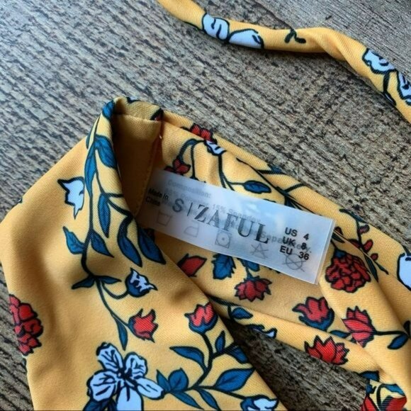 Zaful women's size small (4) yellow floral bikini set NWTs - Picture 4 of 7